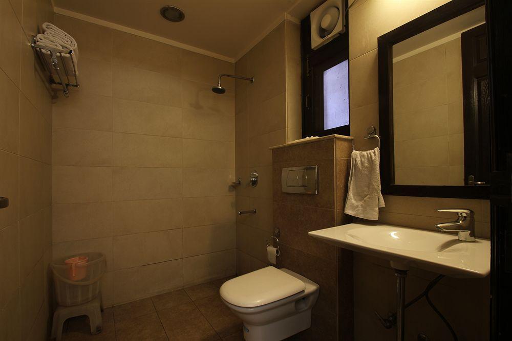 Hermitage By The Cosy Hotels Near Lotus Temple Nueva Delhi Exterior foto