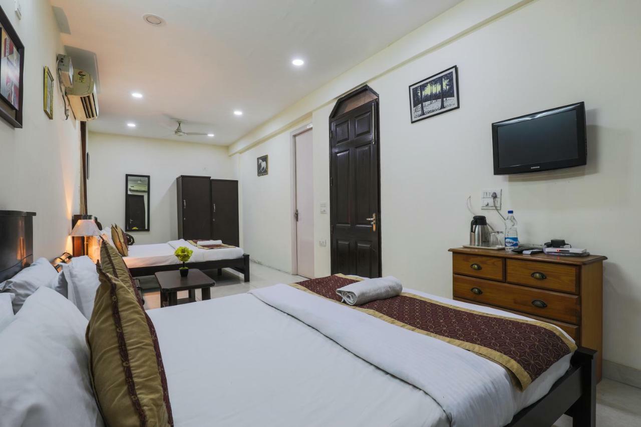 Hermitage By The Cosy Hotels Near Lotus Temple Nueva Delhi Exterior foto