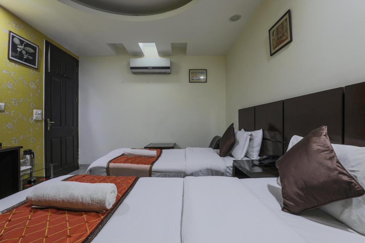 Hermitage By The Cosy Hotels Near Lotus Temple Nueva Delhi Exterior foto